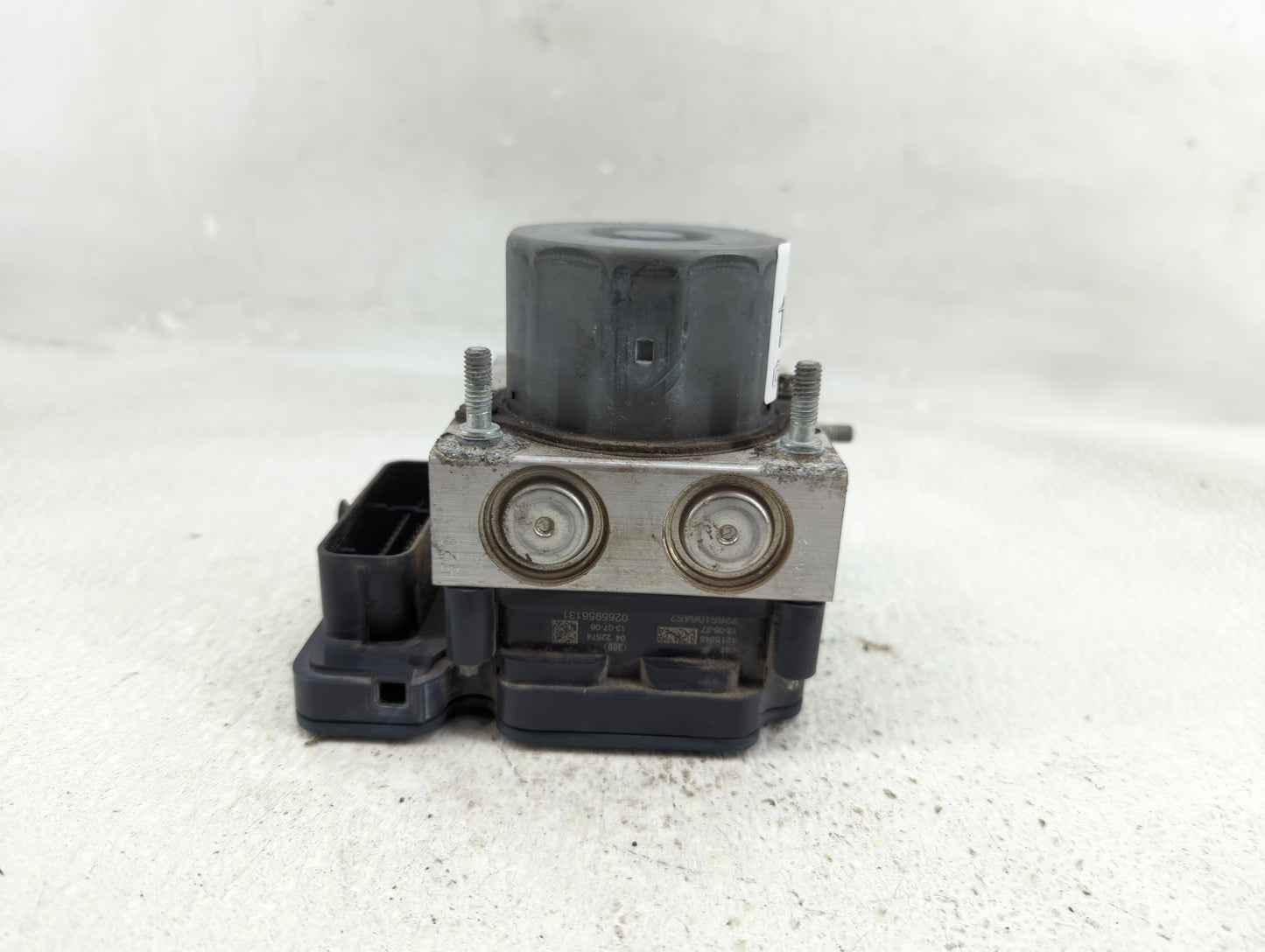2014 Subaru Forester Throttle Body P/N:23424337 Fits OEM Used Auto Parts - Oemusedautoparts1.com