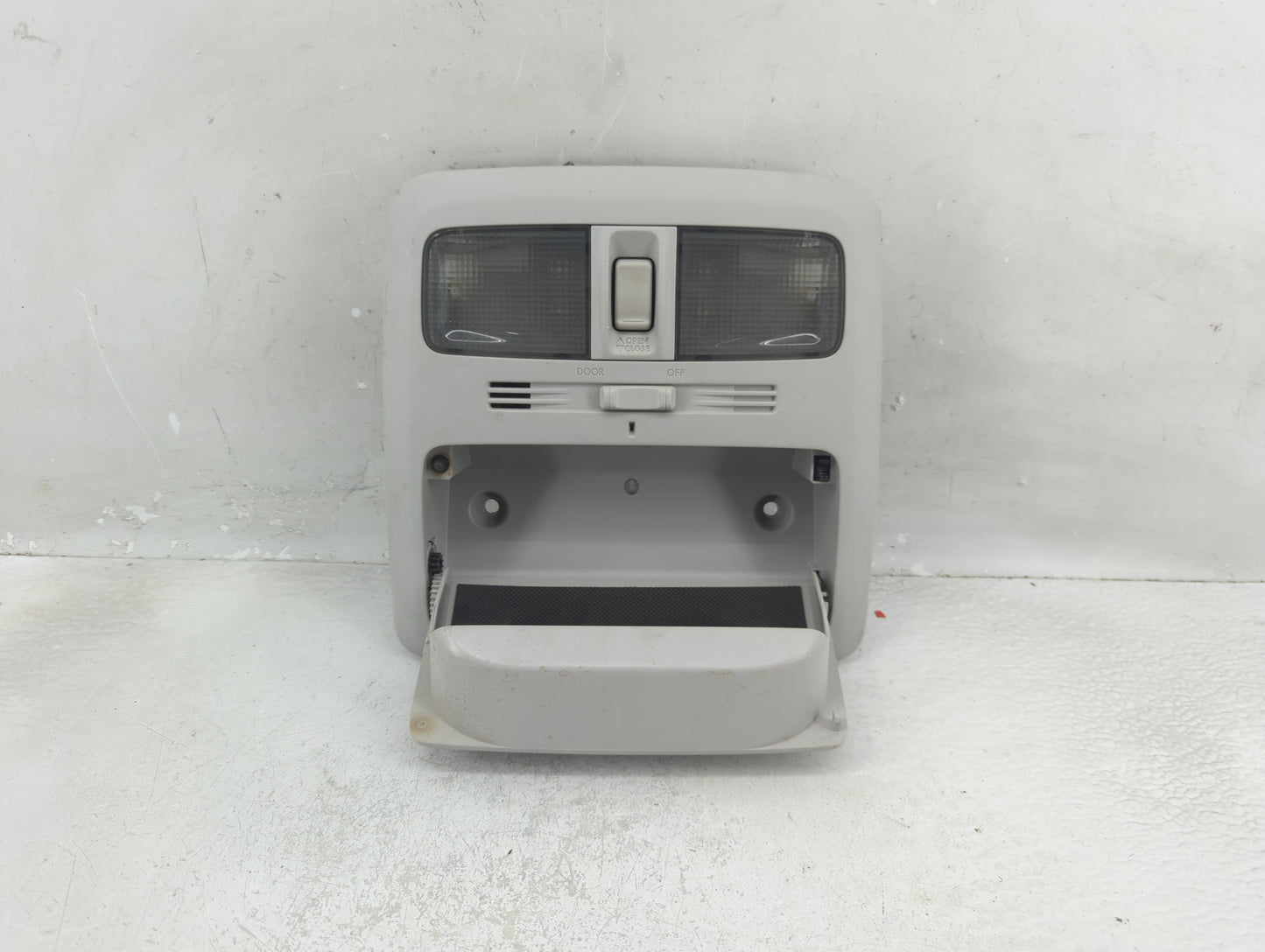 2010-2015 Subaru Forester Overhead Roof Console 1321865 - Oemusedautoparts1.com
