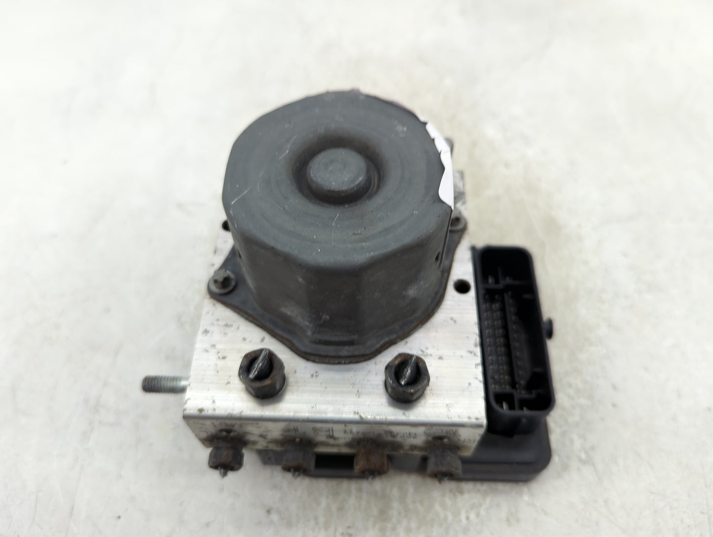 2014-2015 Subaru Forester ABS Pump Control Module Replacement P/N:0265956131 2265106452 Fits Fits 2014 2015 OEM Used Auto Pa