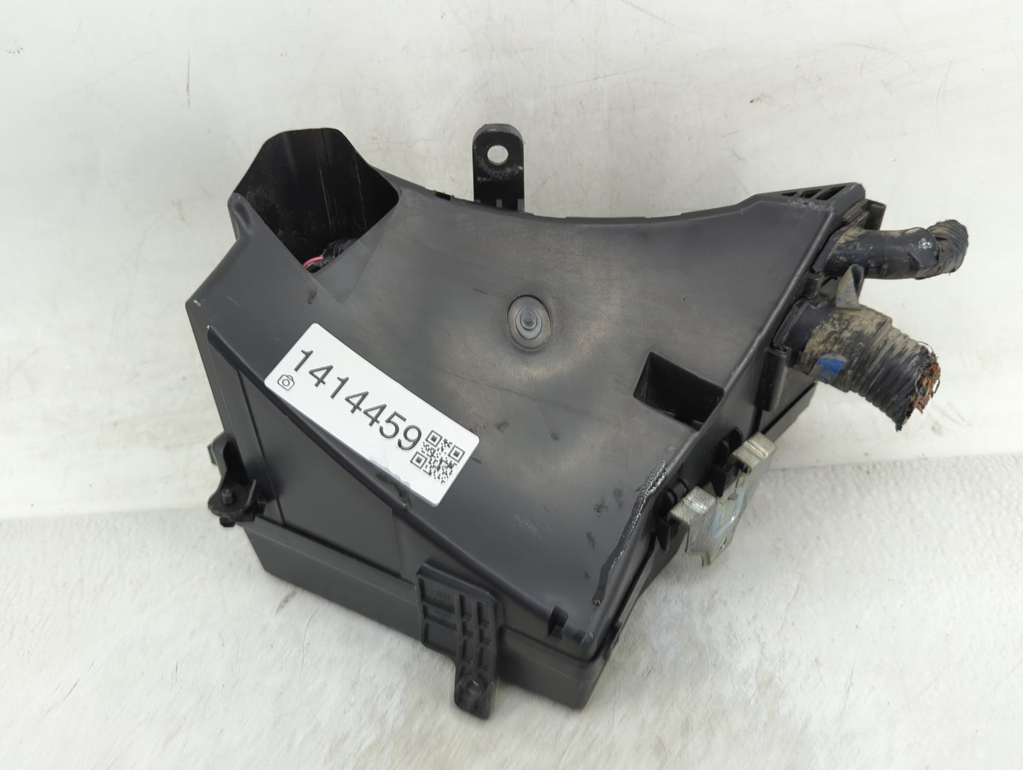 2014-2015 Subaru Forester Fusebox Fuse Box Panel Relay Module Fits Fits 2014 2015 OEM Used Auto Parts - Oemusedautoparts1.co