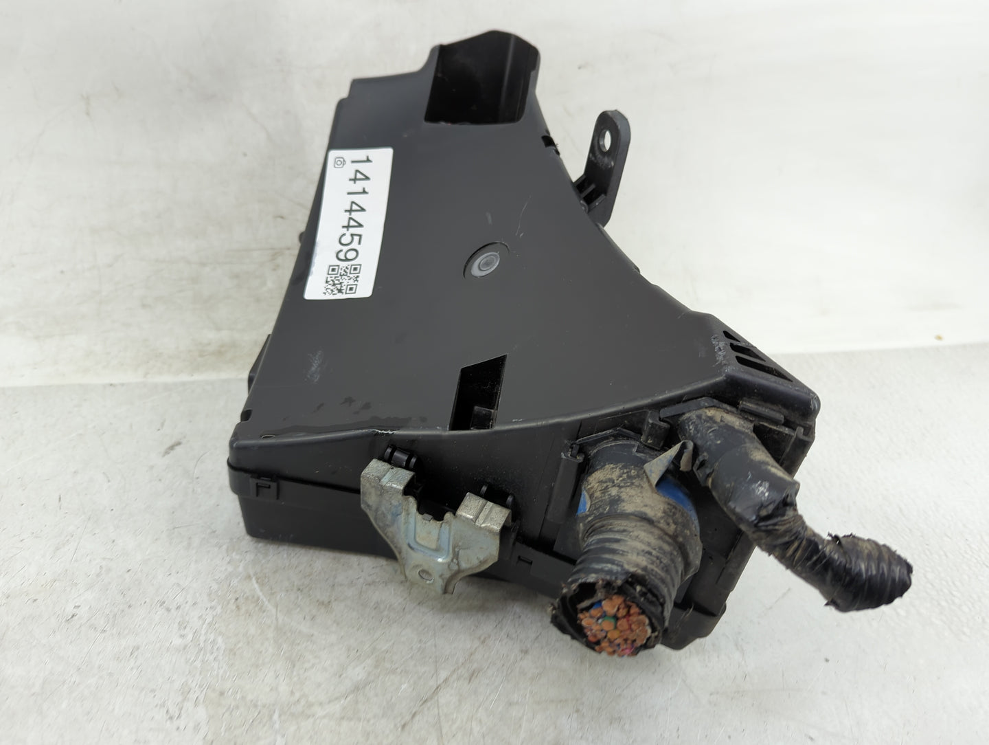 2014-2015 Subaru Forester Fusebox Fuse Box Panel Relay Module Fits Fits 2014 2015 OEM Used Auto Parts - Oemusedautoparts1.co
