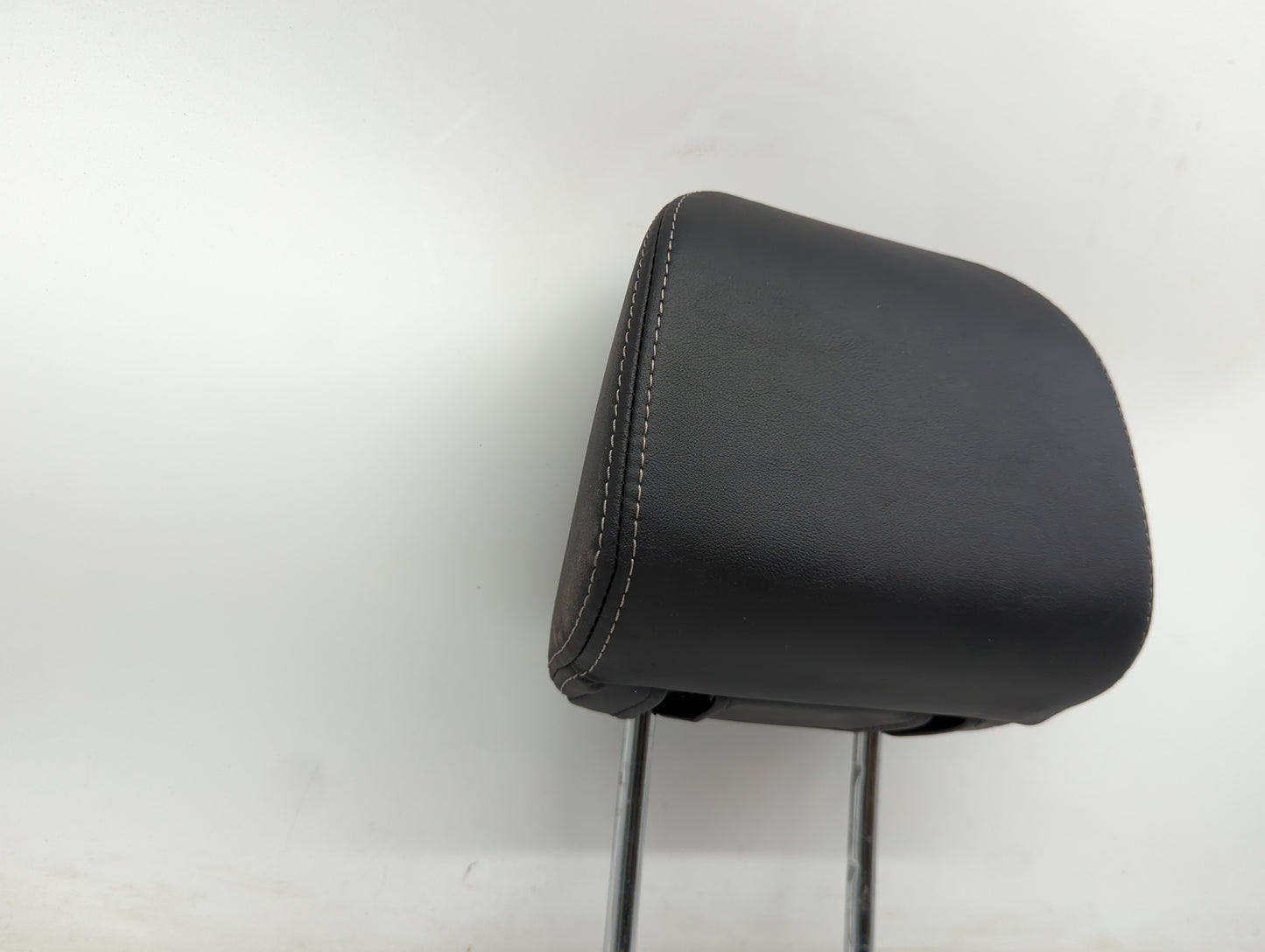 2014 Subaru Forester Headrest Head Rest Front Driver Passenger Seat Fits OEM Used Auto Parts - Oemusedautoparts1.com