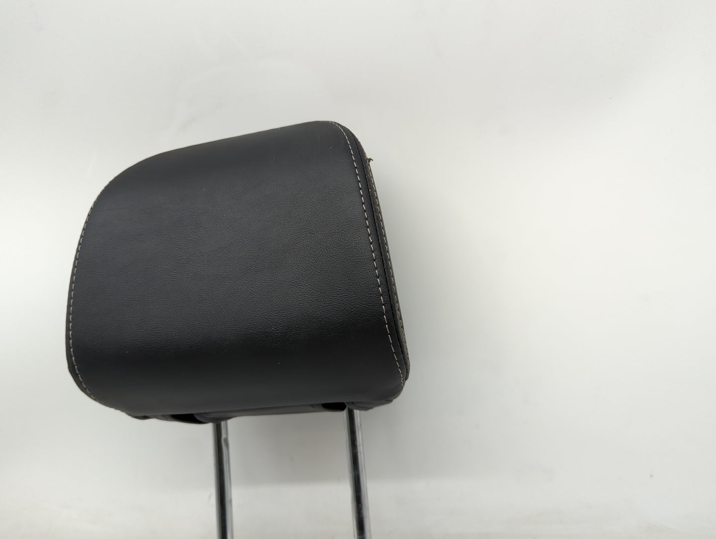 2014 Subaru Forester Headrest Head Rest Front Driver Passenger Seat Fits OEM Used Auto Parts - Oemusedautoparts1.com