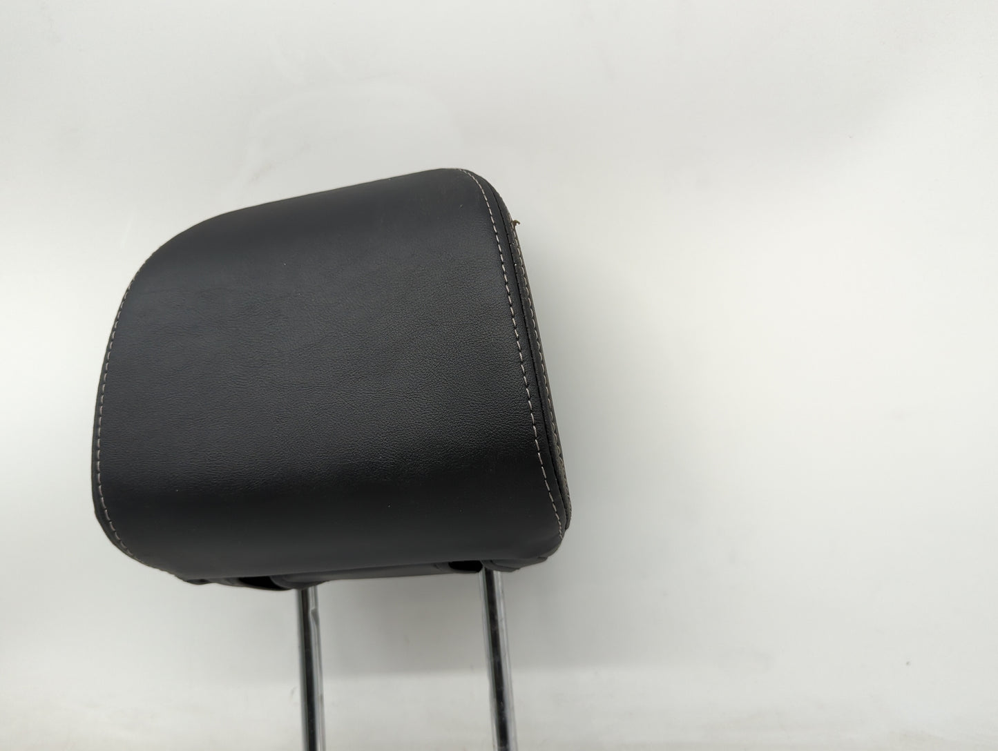 2014 Subaru Forester Headrest Head Rest Front Driver Passenger Seat Fits OEM Used Auto Parts - Oemusedautoparts1.com