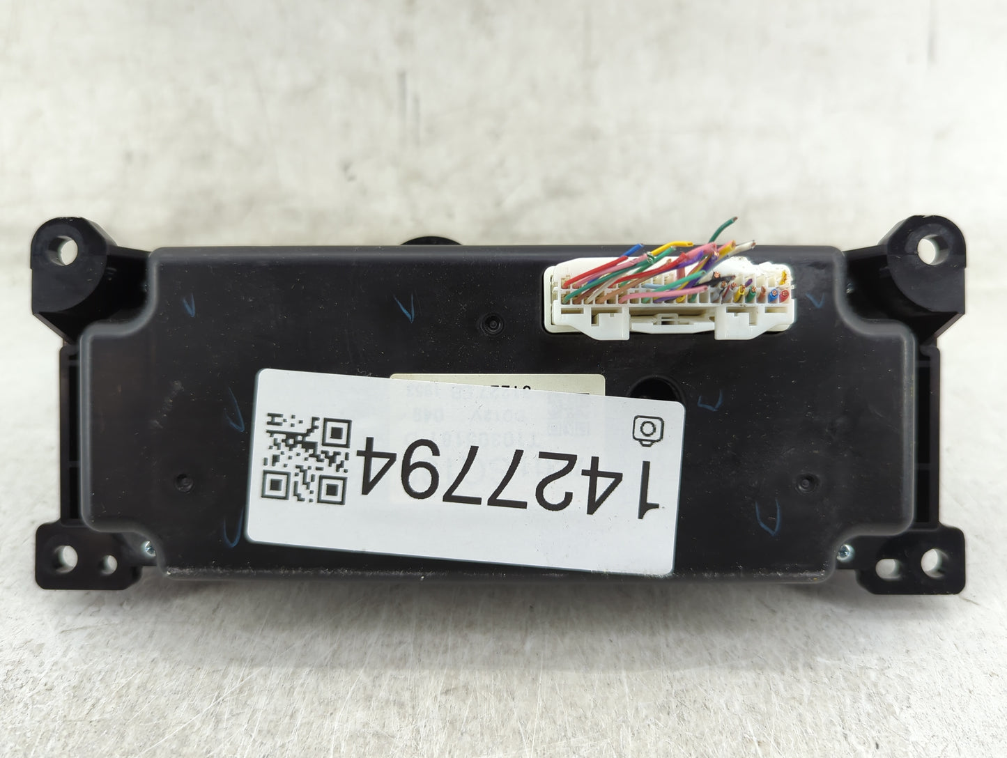 2014 Subaru Forester Climate Control Module Temperature AC/Heater Replacement Fits OEM Used Auto Parts - Oemusedautoparts1.c