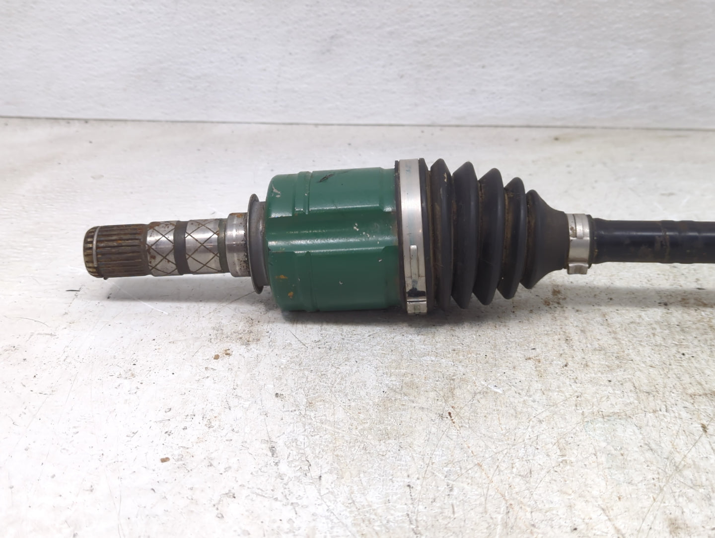 2014-2014 Subaru Forester Axle Shaft Front Passenger Cv C/v - Oemusedautoparts1.com