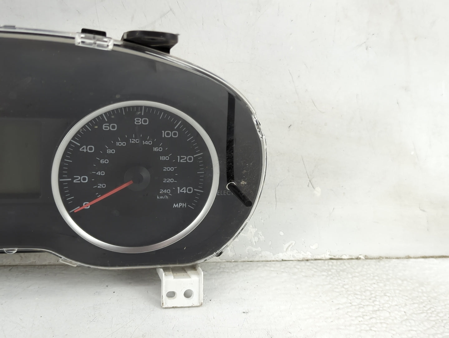 2014 Subaru Forester Instrument Cluster Speedometer Gauges P/N:85002SG030 85002SG070 Miles:116K Fits OEM Used Auto Parts - O
