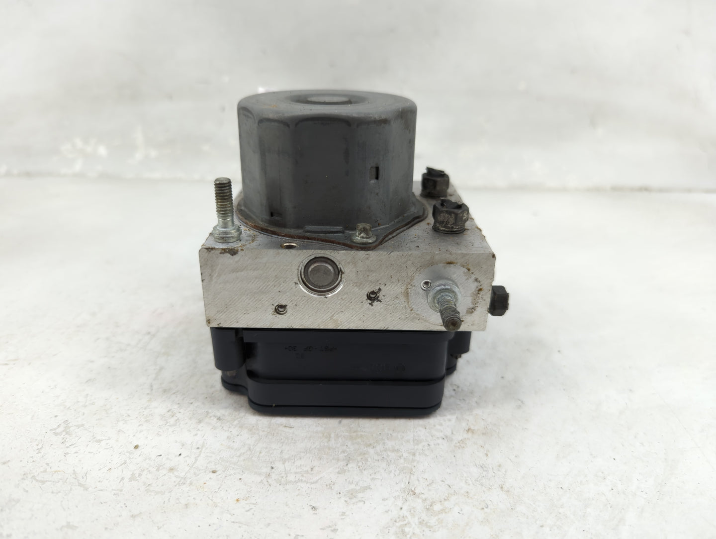 2014-2015 Subaru Forester ABS Pump Control Module Replacement P/N:27536SG000 269529, 0265242681 Fits Fits 2014 2015 OEM Used