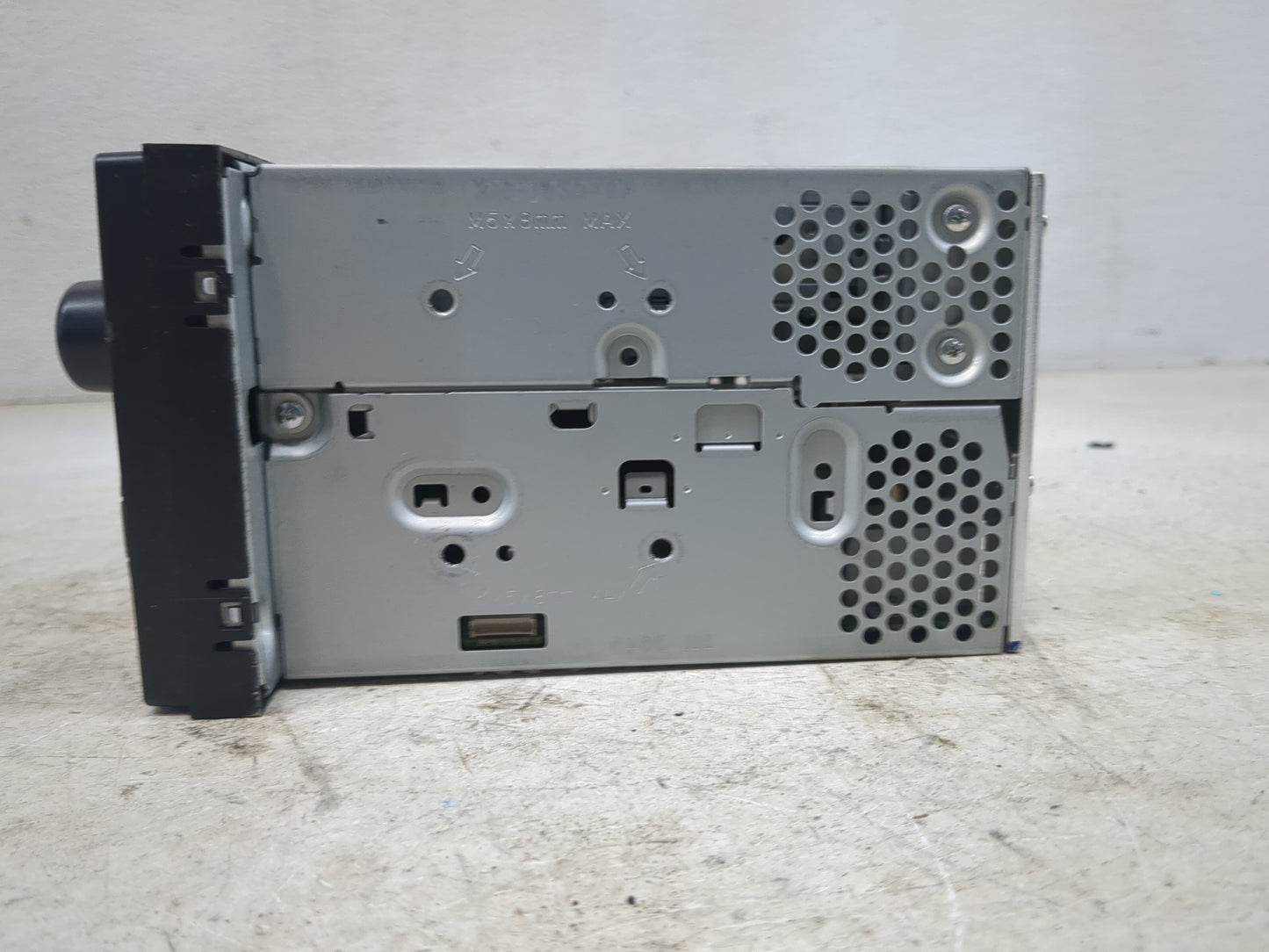 2014 Subaru Forester Radio AM FM Cd Player Receiver Replacement P/N:86201SG620 PF-3491, AX2PF3292, 419C-PF3292 Fits OEM Used