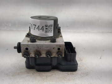 2014-2015 Subaru Forester ABS Pump Control Module Replacement P/N:27536SG000 Fits Fits 2014 2015 OEM Used Auto Parts - Oemus