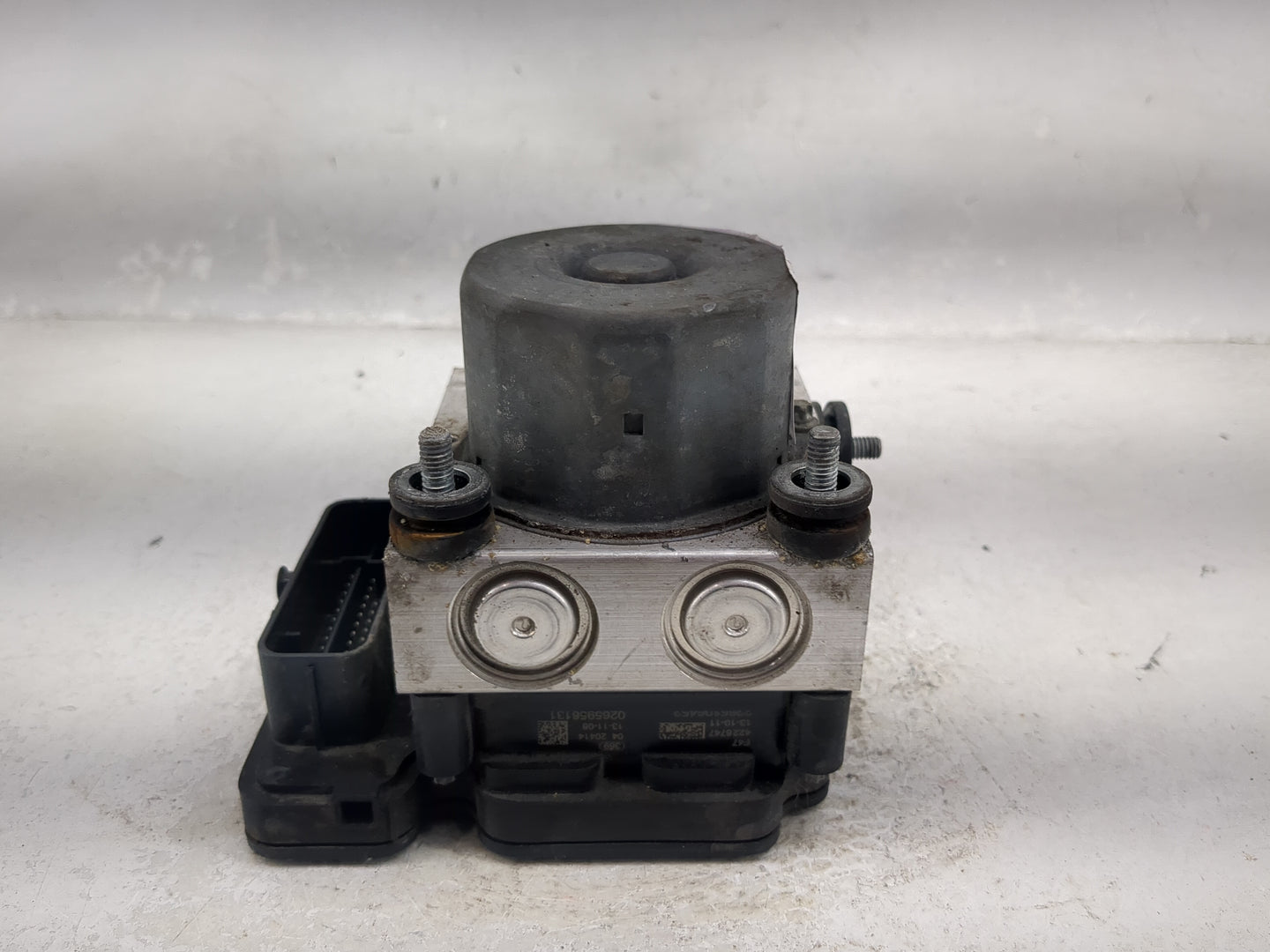 2014-2015 Subaru Forester ABS Pump Control Module Replacement P/N:27536SG000 Fits Fits 2014 2015 OEM Used Auto Parts - Oemus