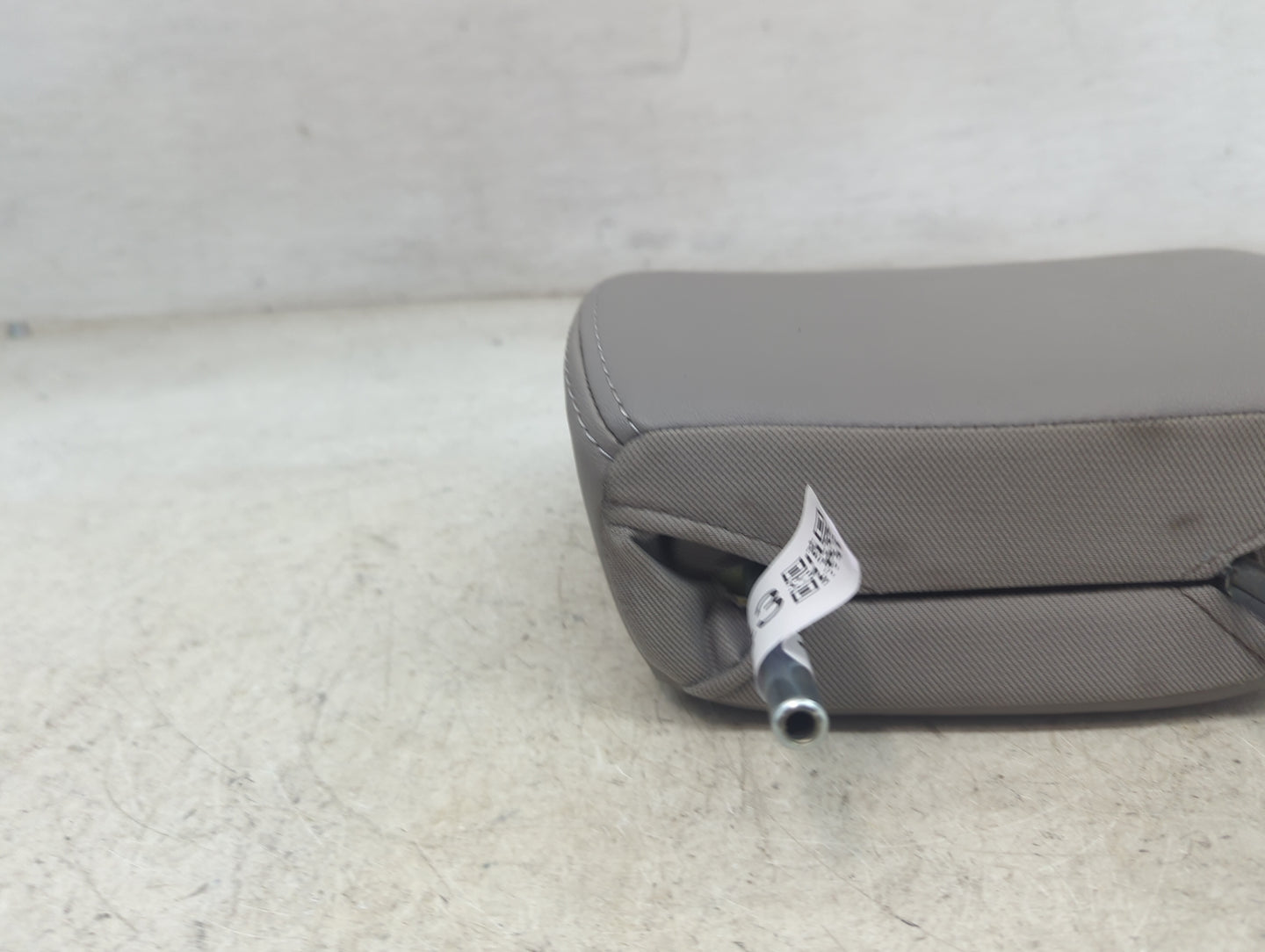 2014 Subaru Forester Headrest Head Rest Front Driver Passenger Seat Fits OEM Used Auto Parts - Oemusedautoparts1.com