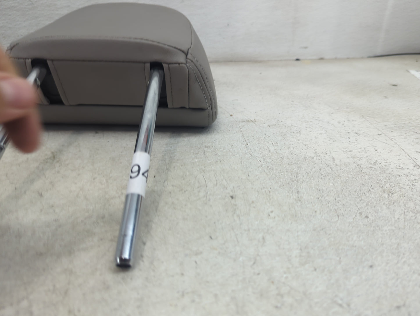 2014 Subaru Forester Headrest Head Rest Front Driver Seat Gray - Oemusedautoparts1.com