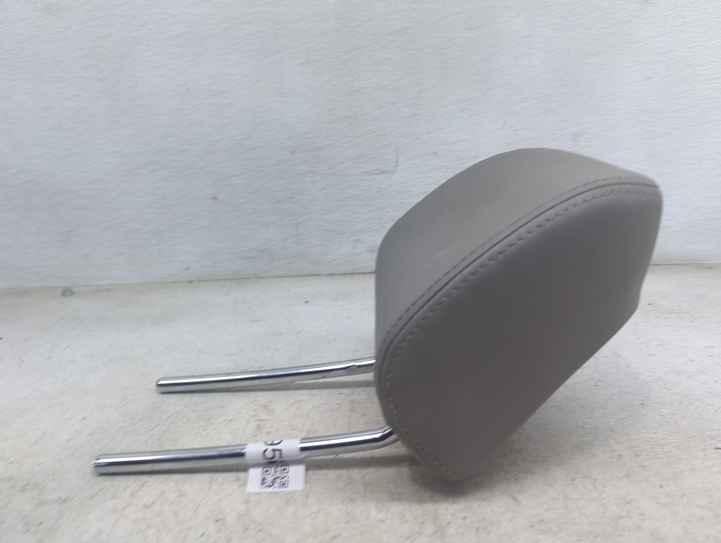 2014 Subaru Forester Headrest Head Rest Rear Seat Fits OEM Used Auto Parts - Oemusedautoparts1.com