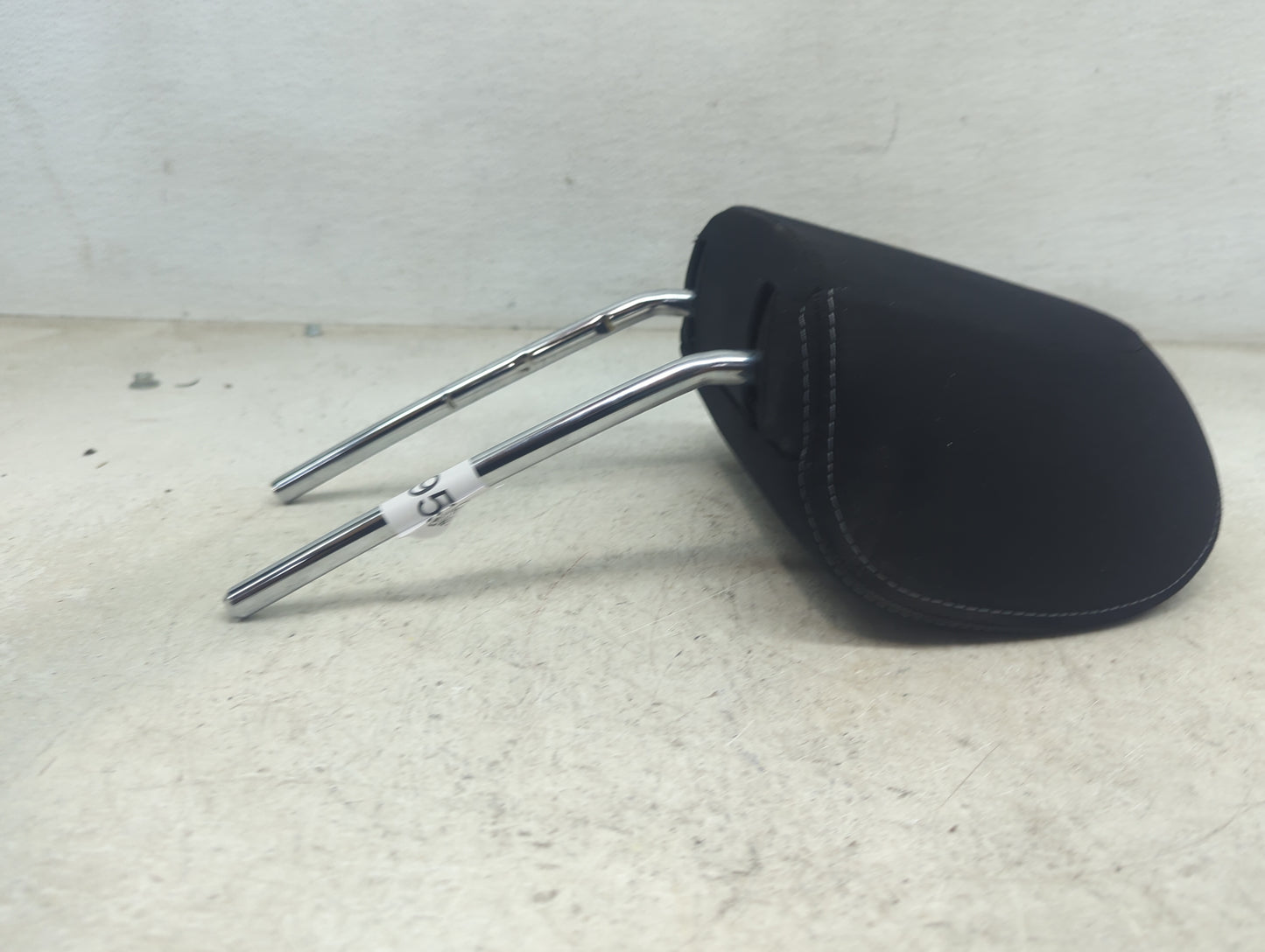 2014 Subaru Forester Headrest Head Rest Front Driver Seat Black 1472959 - Oemusedautoparts1.com