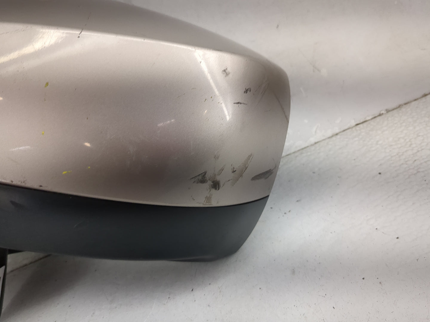 2014 Subaru Forester Driver Side View Mirror - Left Door Mirror OEM Used - Oemusedautoparts1.com