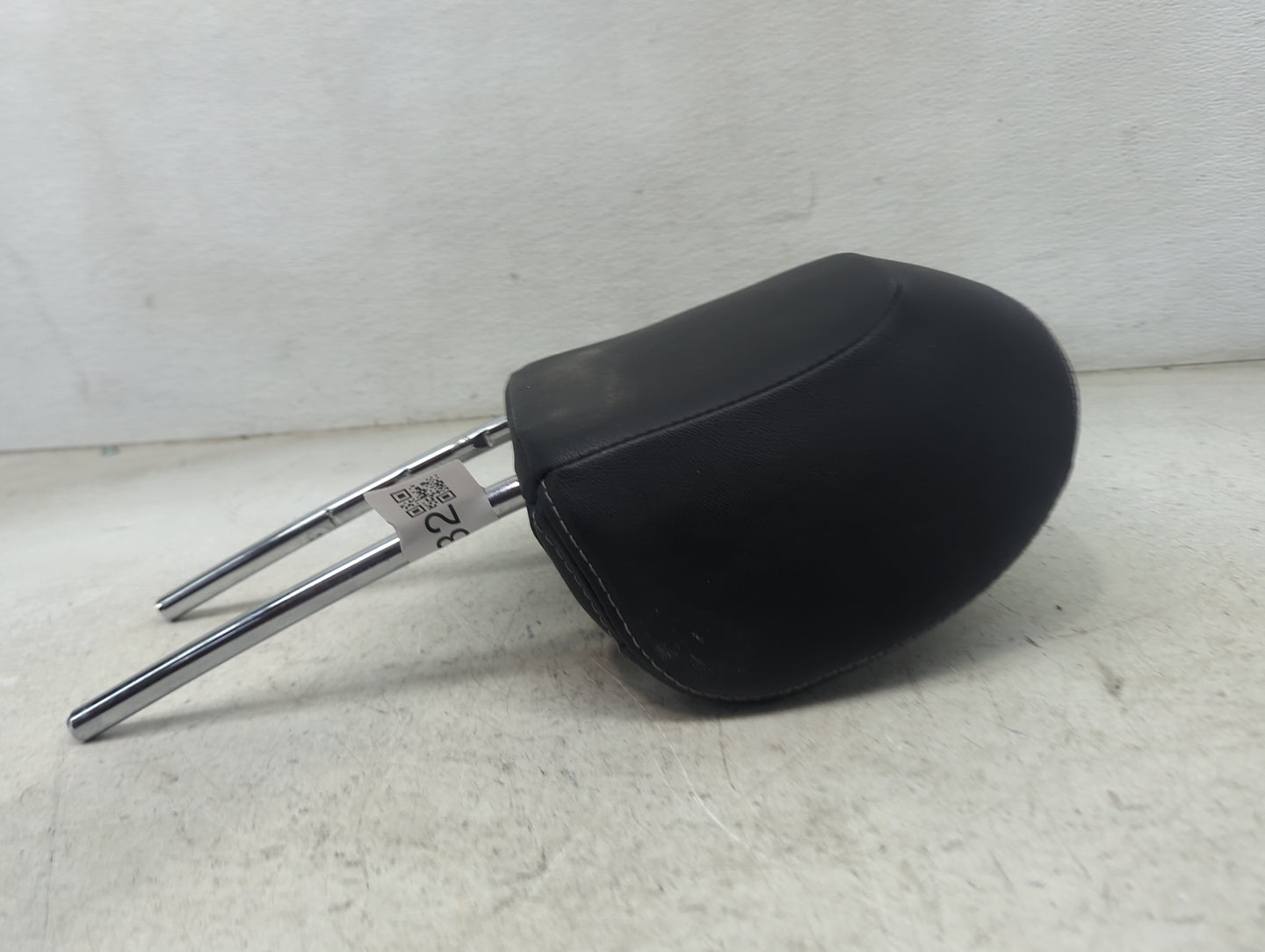 2014 Subaru Forester Headrest Head Rest Front Driver Seat Black - Oemusedautoparts1.com