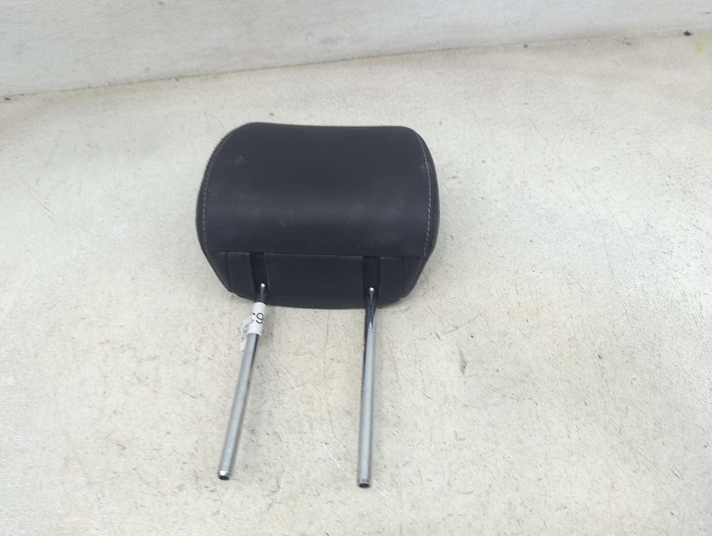 2014 Subaru Forester Headrest Head Rest Front Driver Seat Black - Oemusedautoparts1.com