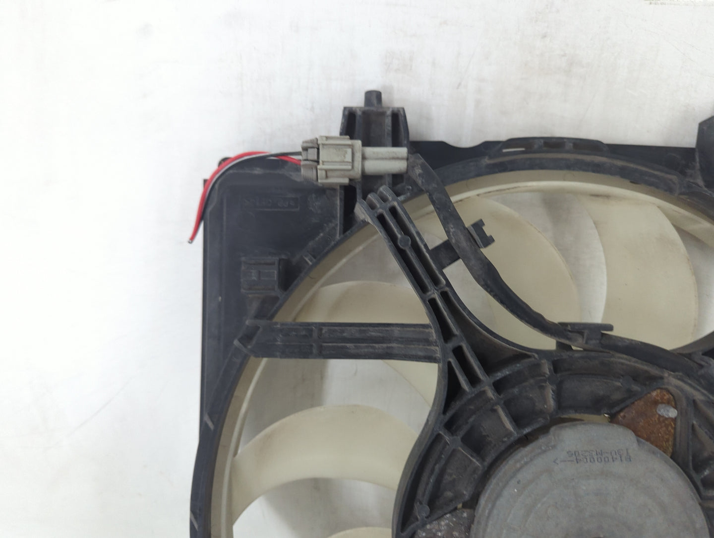 2014 Subaru Forester Electric Radiator Cooling Fan Motor Assembly P/N:81400604 130-M3206 Fits OEM Used Auto Parts - Oemuseda
