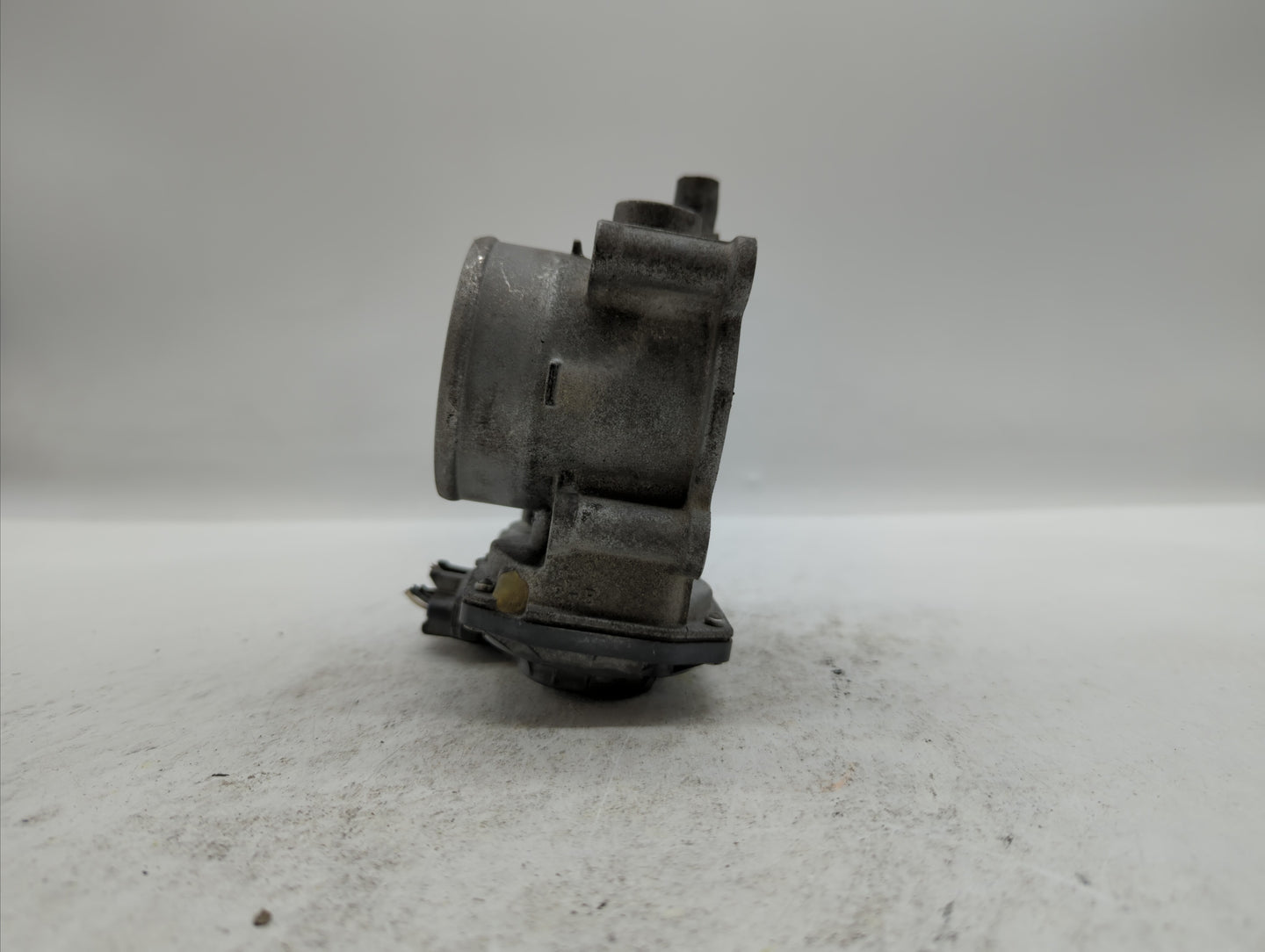 2011-2017 Subaru Forester Throttle Body P/N:16112AA380 Fits Fits 2011 2012 2013 2014 2015 2016 2017 OEM Used Auto Parts - Oe