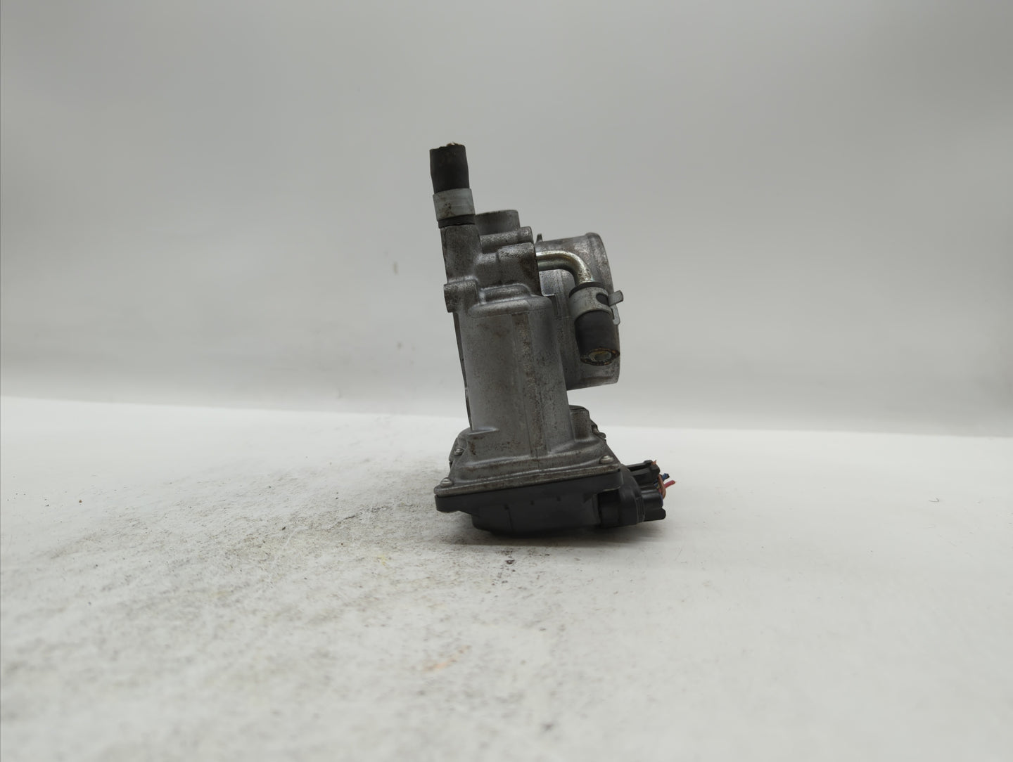 2011-2017 Subaru Forester Throttle Body P/N:16112AA380 Fits Fits 2011 2012 2013 2014 2015 2016 2017 OEM Used Auto Parts - Oe