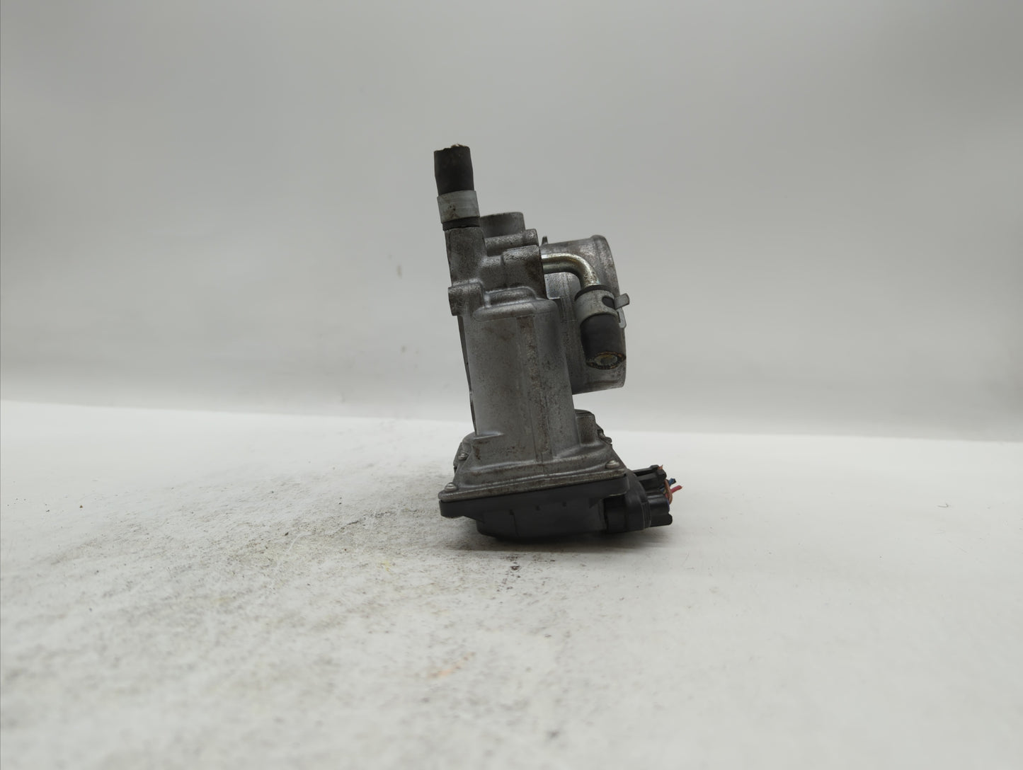 2011-2017 Subaru Forester Throttle Body P/N:16112AA380 Fits Fits 2011 2012 2013 2014 2015 2016 2017 OEM Used Auto Parts - Oe