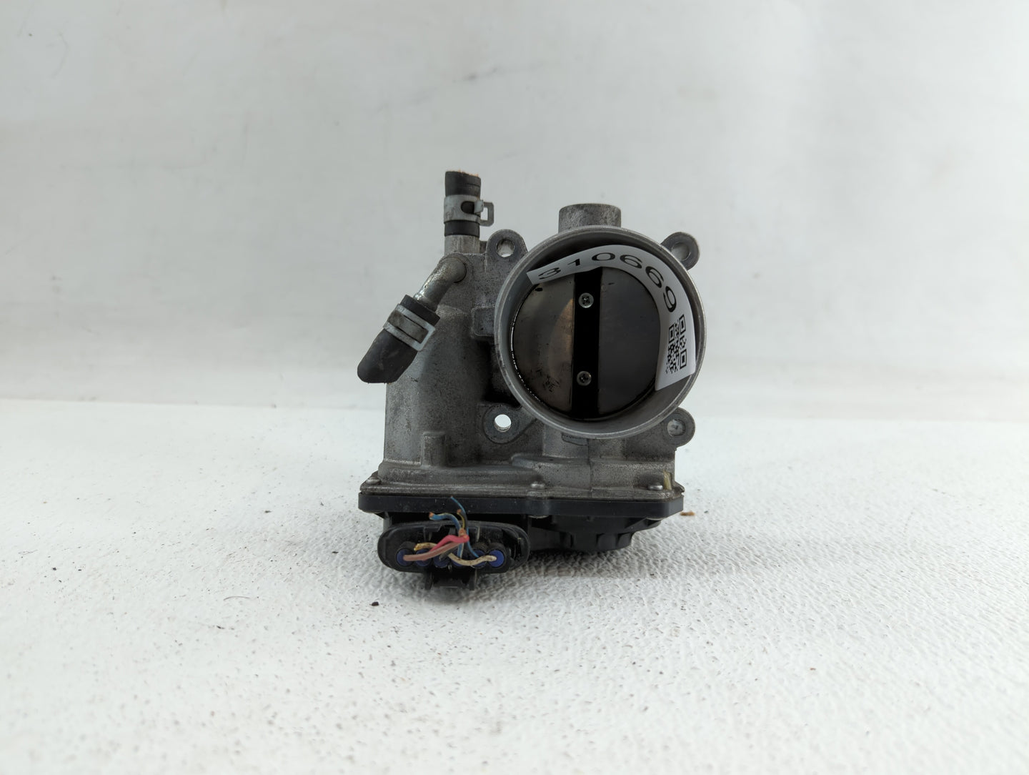 2011-2017 Subaru Forester Throttle Body P/N:16112AA380 Fits Fits 2011 2012 2013 2014 2015 2016 2017 OEM Used Auto Parts - Oe