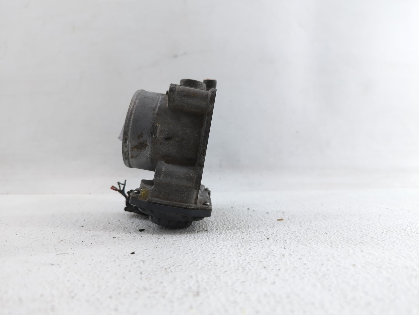2011-2017 Subaru Forester Throttle Body P/N:16112AA380 Fits Fits 2011 2012 2013 2014 2015 2016 2017 OEM Used Auto Parts - Oe