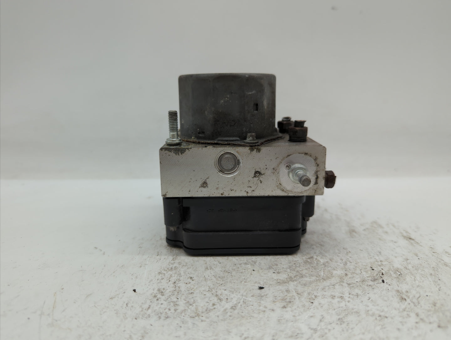 2014-2015 Subaru Forester ABS Pump Control Module Replacement P/N:27536SG000 Fits Fits 2014 2015 OEM Used Auto Parts - Oemus
