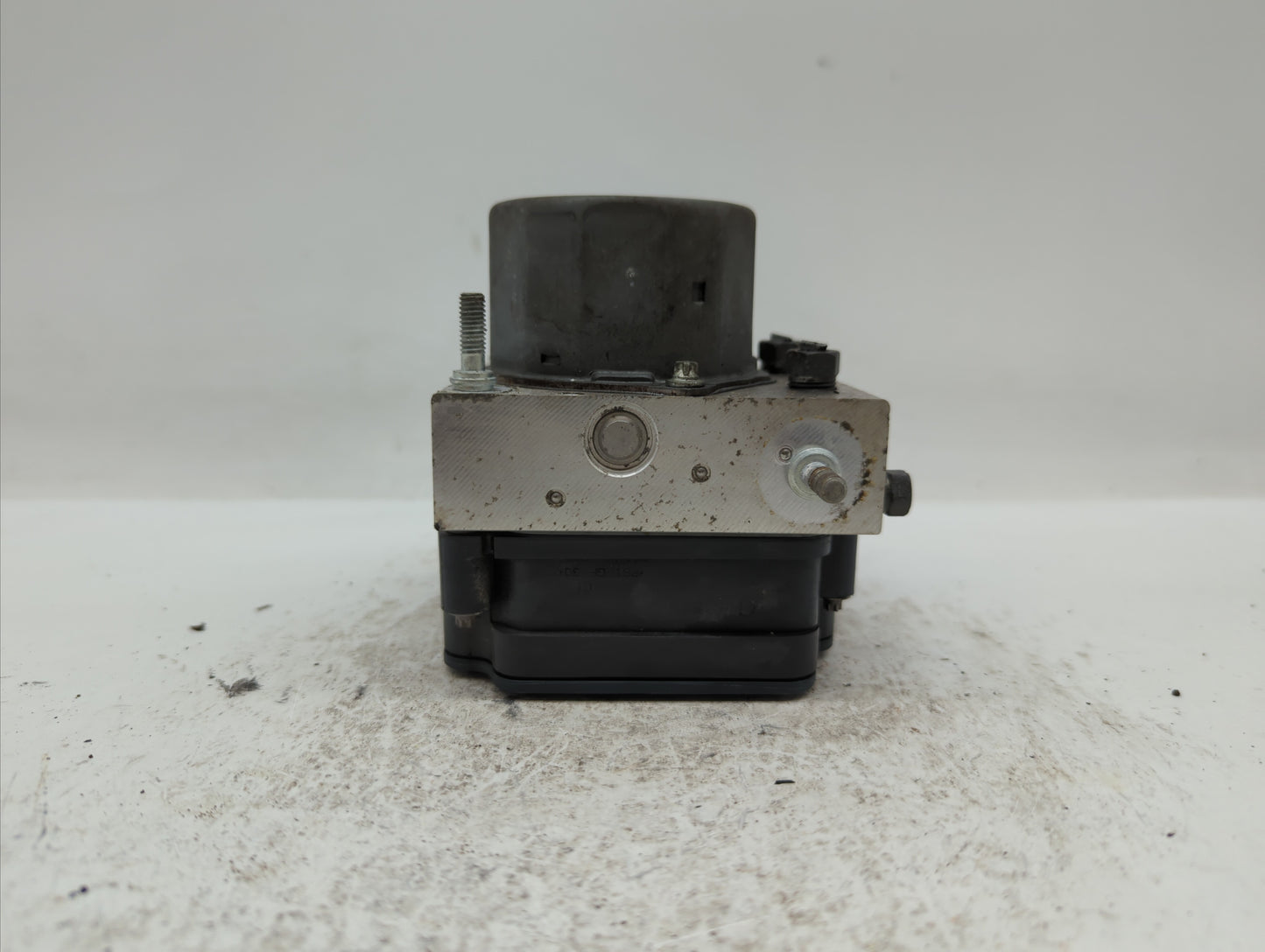 2014-2015 Subaru Forester ABS Pump Control Module Replacement P/N:27536SG000 Fits Fits 2014 2015 OEM Used Auto Parts - Oemus