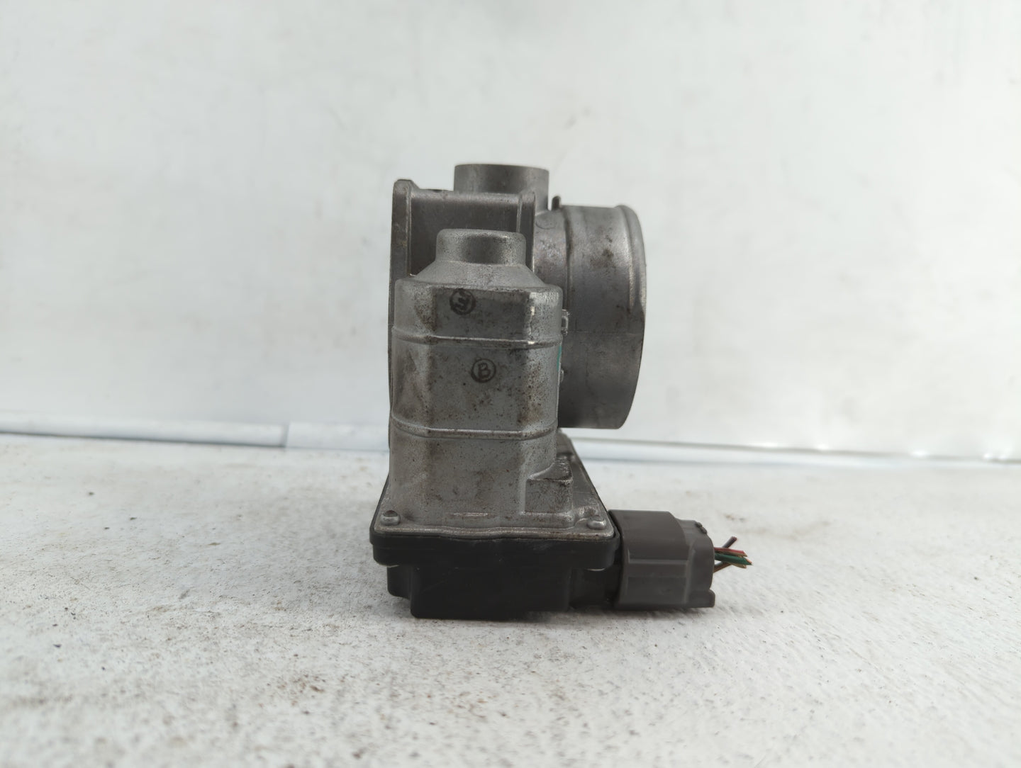 2014-2017 Subaru Forester Throttle Body P/N:P5613 1 Fits Fits 2014 2015 2016 2017 OEM Used Auto Parts - Oemusedautoparts1.co