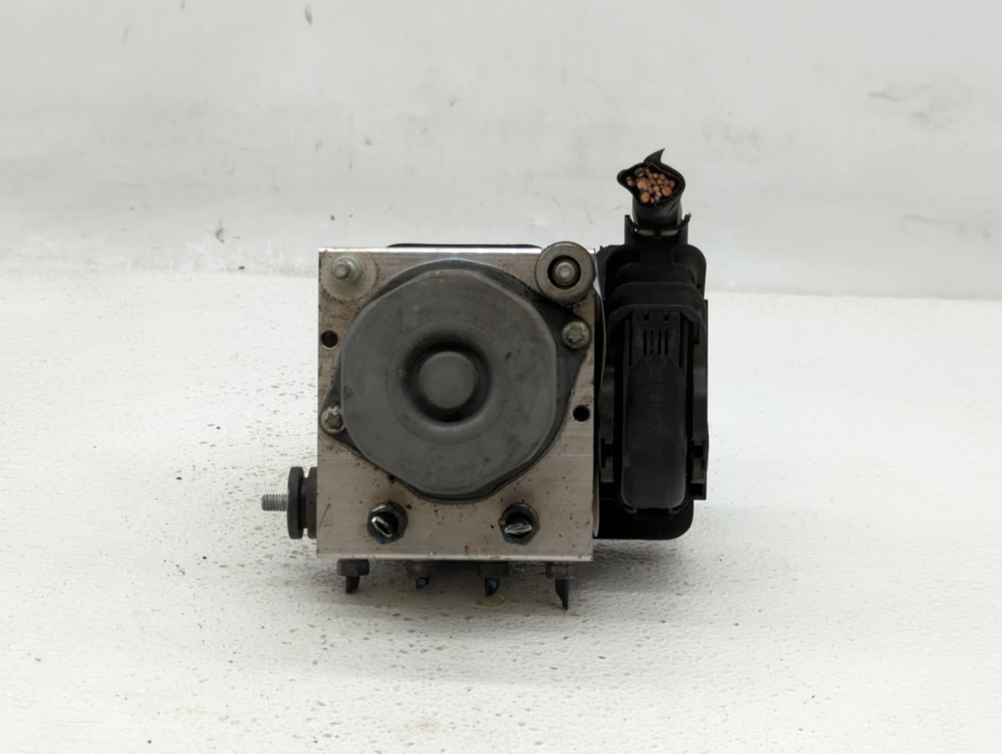 2014-2015 Subaru Forester ABS Pump Control Module Replacement P/N:27536SG080 27536SG000 Fits Fits 2014 2015 OEM Used Auto Pa