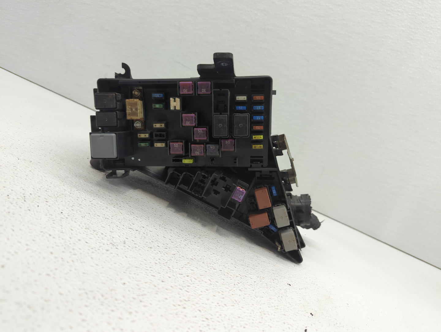 2016-2018 Subaru Forester Fusebox Fuse Box Panel Relay Module P/N:MB503601B Fits Fits 2016 2017 2018 OEM Used Auto Parts - O