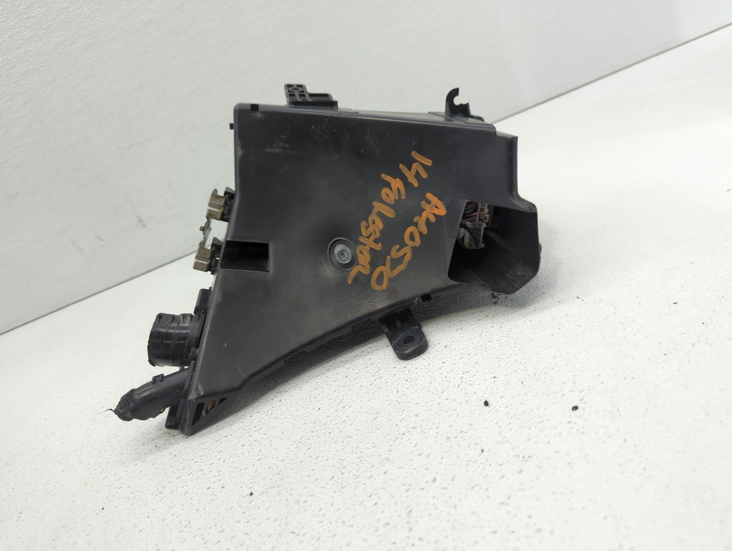 2016-2018 Subaru Forester Fusebox Fuse Box Panel Relay Module P/N:MB503601B Fits Fits 2016 2017 2018 OEM Used Auto Parts - O