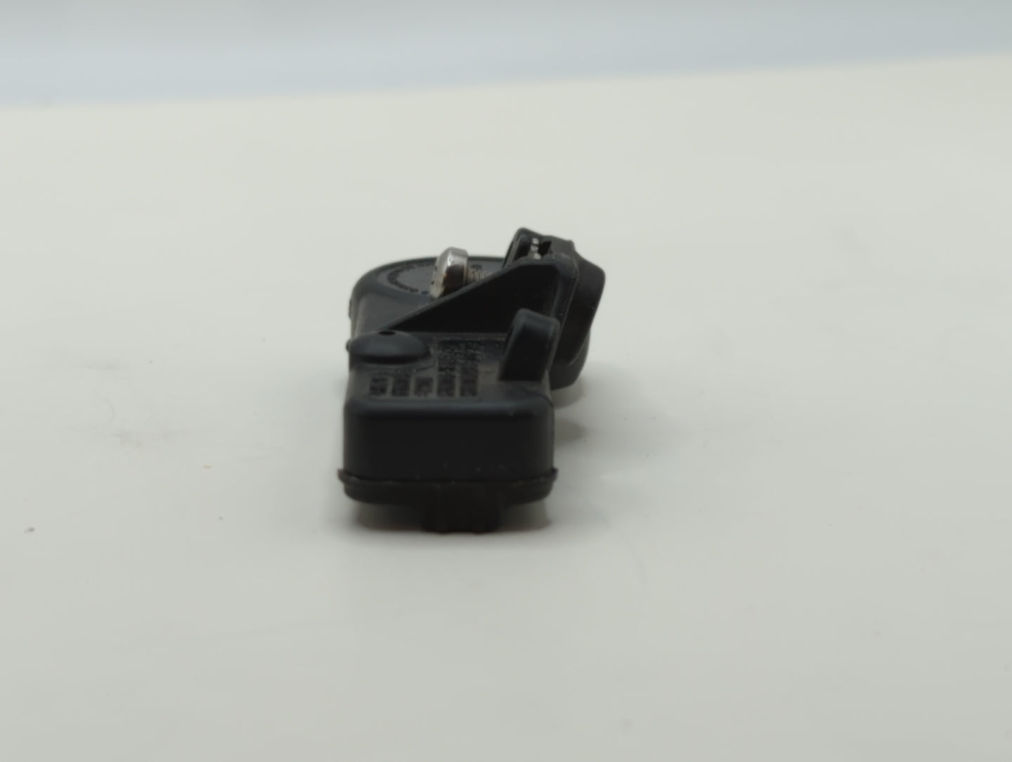 2014 Subaru Forester Tire Pressure Monitoring System Sensor Tpms - Oemusedautoparts1.com