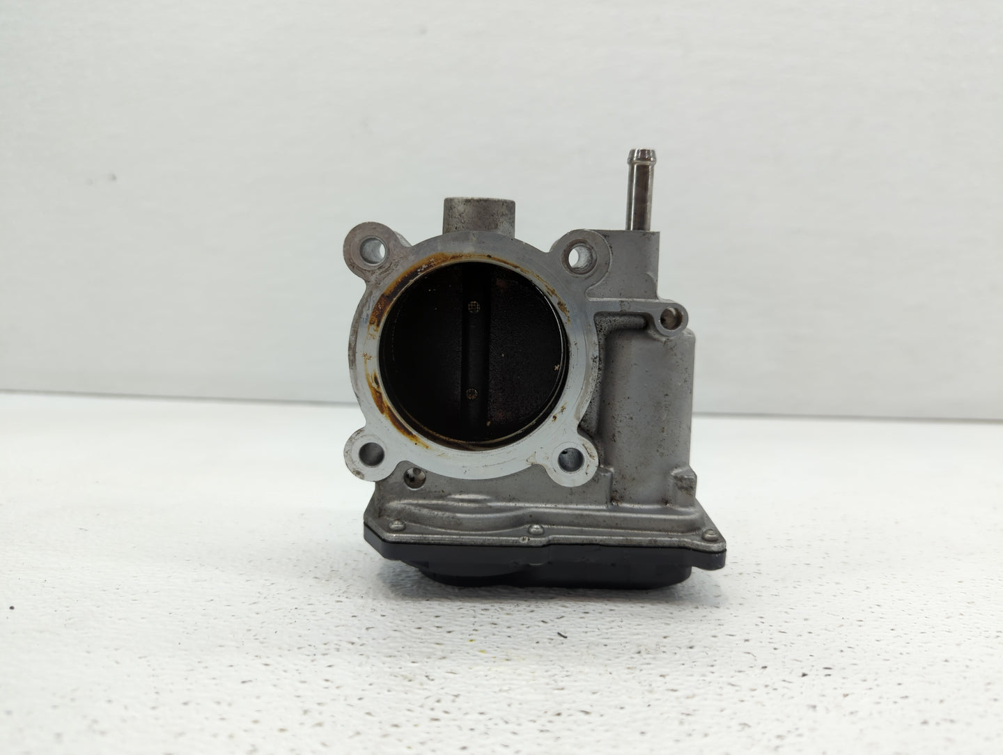2011-2018 Subaru Forester Throttle Body P/N:16112AA380 Fits Fits 2011 2012 2013 2014 2015 2016 2017 2018 OEM Used Auto Parts