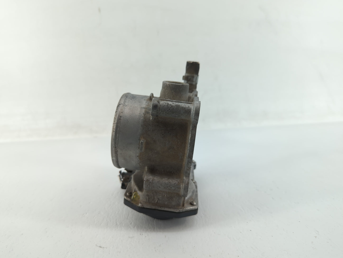 2011-2018 Subaru Forester Throttle Body P/N:16112AA380 Fits Fits 2011 2012 2013 2014 2015 2016 2017 2018 OEM Used Auto Parts