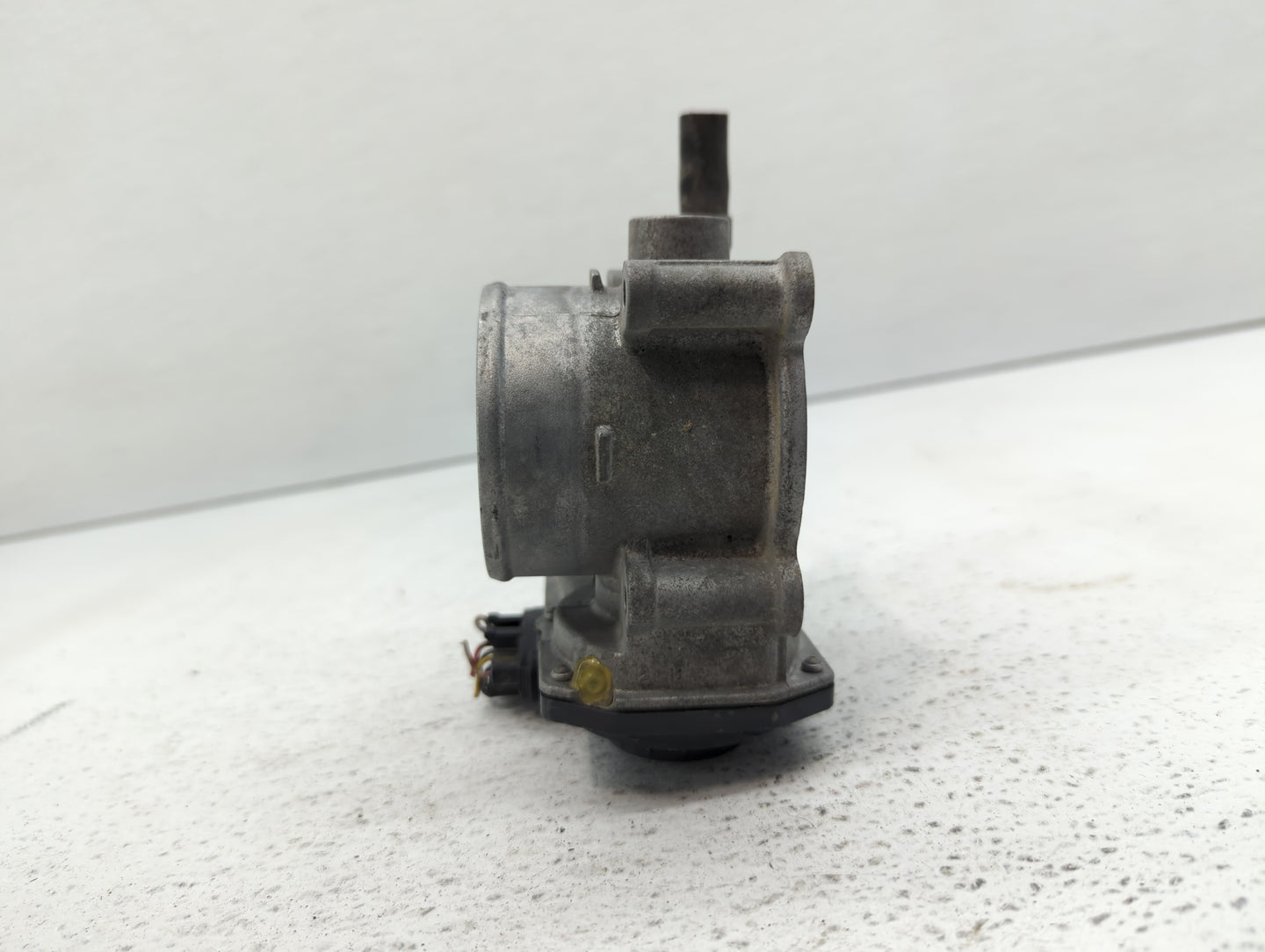 2011-2018 Subaru Forester Throttle Body P/N:16112AA380 Fits Fits 2011 2012 2013 2014 2015 2016 2017 2018 OEM Used Auto Parts