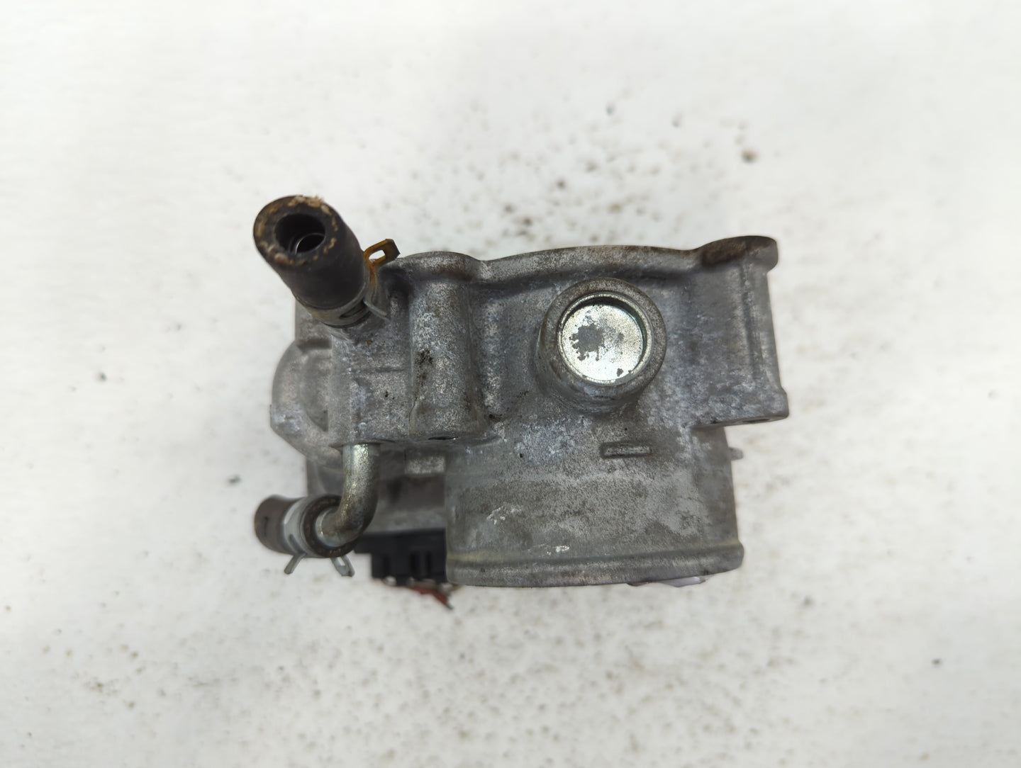 2011-2018 Subaru Forester Throttle Body P/N:16112AA380 Fits Fits 2011 2012 2013 2014 2015 2016 2017 2018 OEM Used Auto Parts