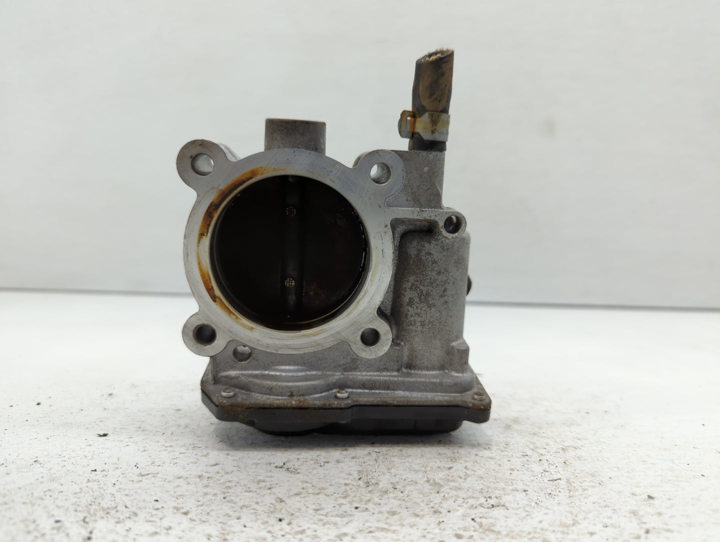2011-2018 Subaru Forester Throttle Body P/N:16112AA380 Fits Fits 2011 2012 2013 2014 2015 2016 2017 2018 OEM Used Auto Parts