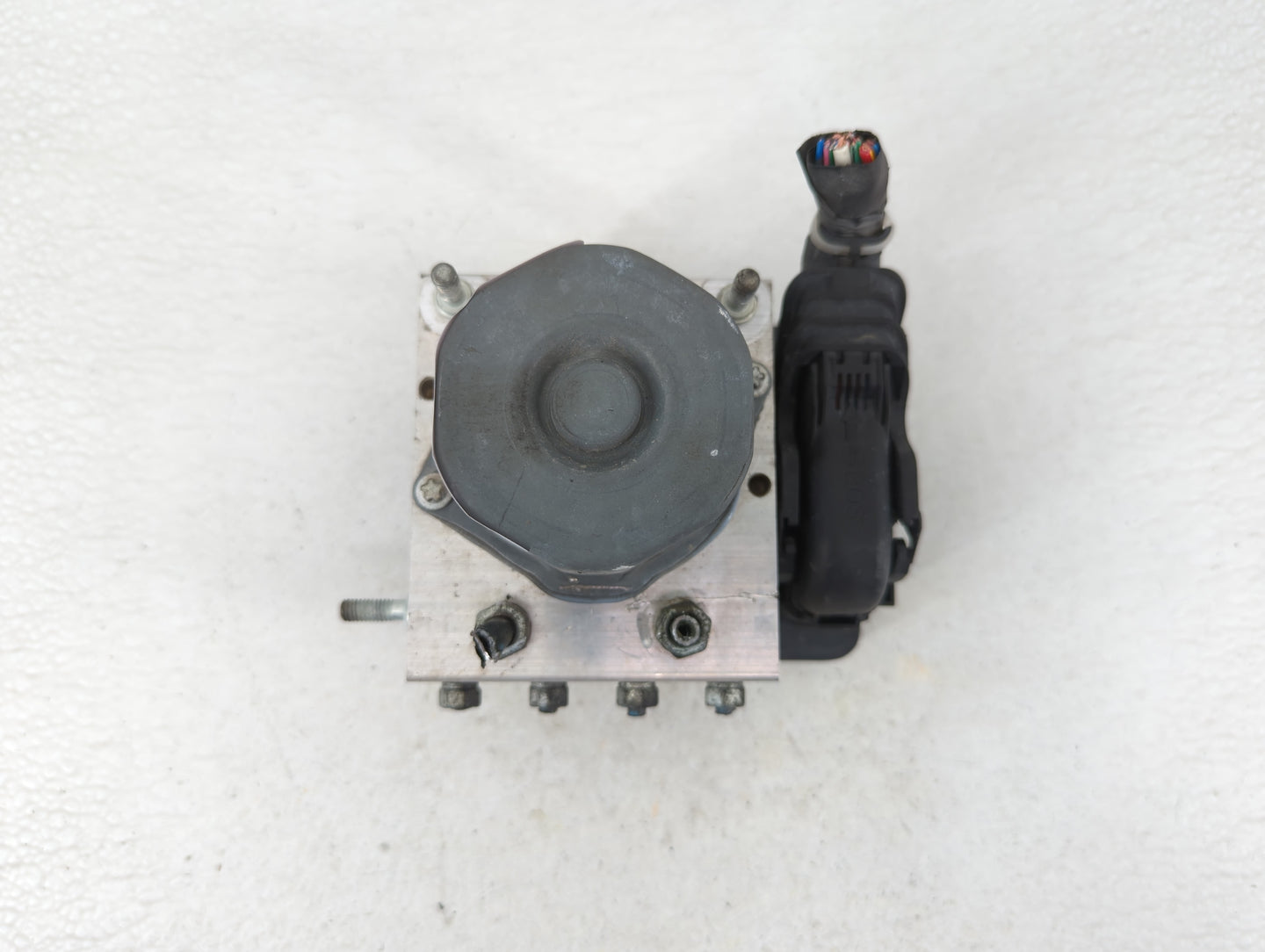 2014-2015 Subaru Forester ABS Pump Control Module Replacement P/N:27536SG000 Fits Fits 2014 2015 OEM Used Auto Parts - Oemus
