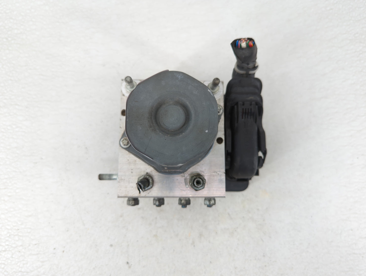 2014-2015 Subaru Forester ABS Pump Control Module Replacement P/N:27536SG000 Fits Fits 2014 2015 OEM Used Auto Parts - Oemus