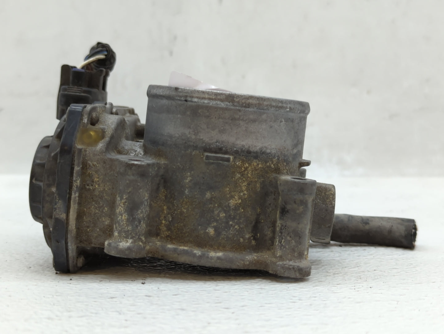 2011-2018 Subaru Forester Throttle Body P/N:16112AA380 Fits Fits 2011 2012 2013 2014 2015 2016 2017 2018 OEM Used Auto Parts
