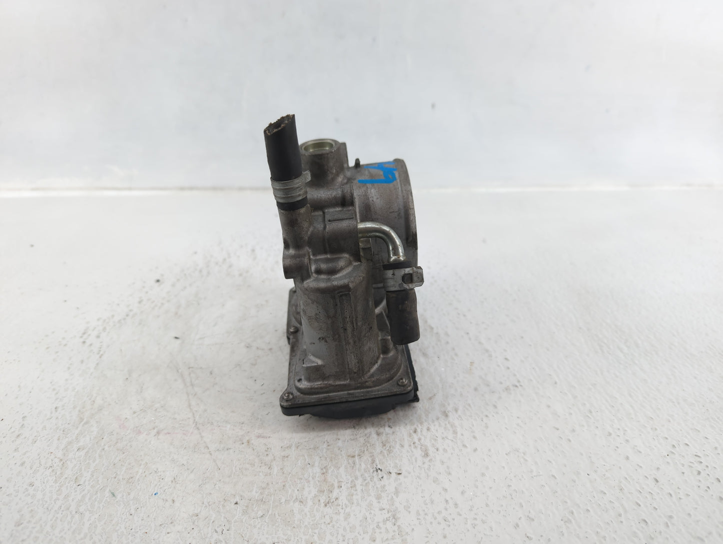 2011-2018 Subaru Forester Throttle Body P/N:16112AA380 Fits Fits 2011 2012 2013 2014 2015 2016 2017 2018 OEM Used Auto Parts