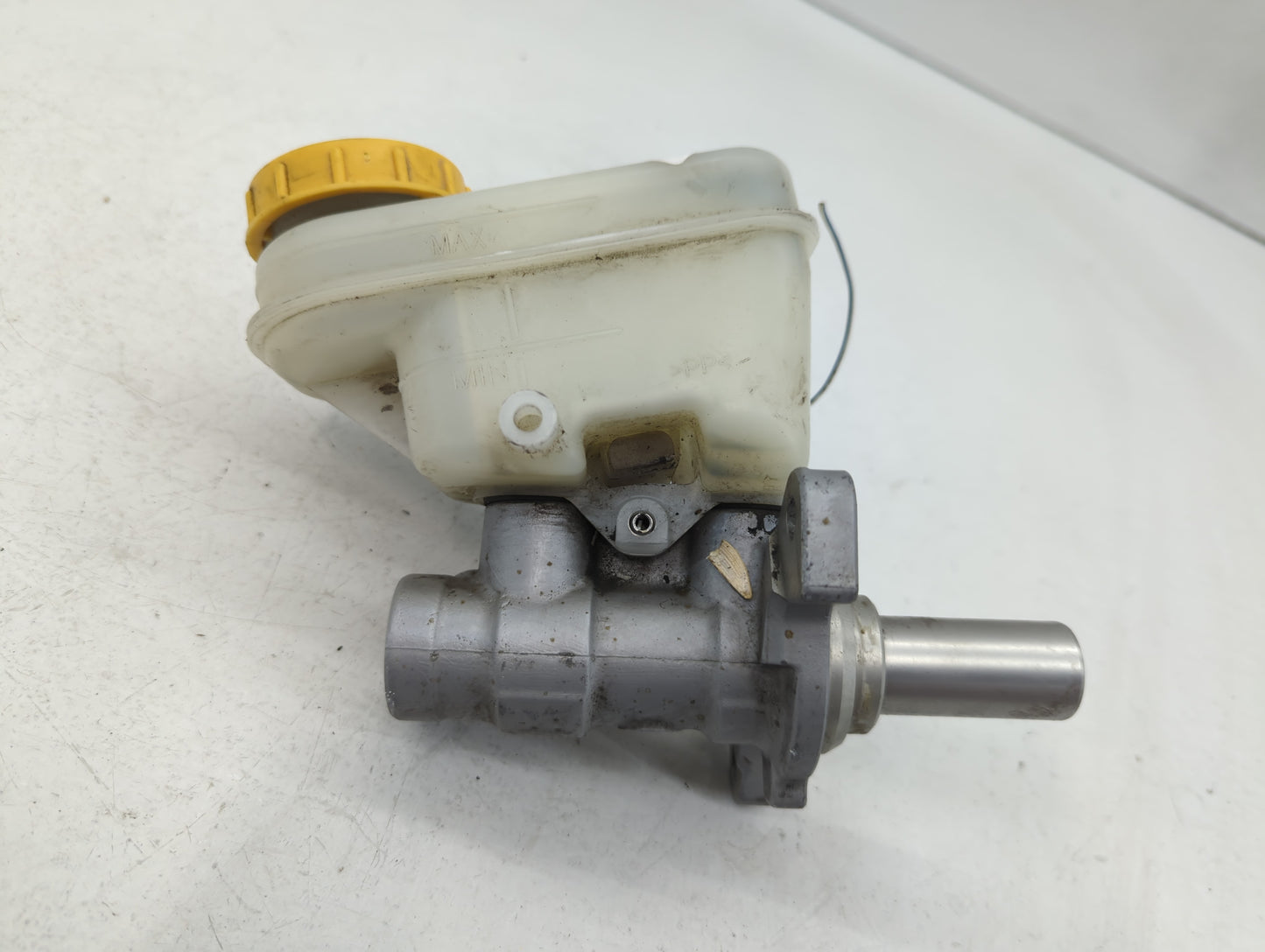 Subaru Forester Brake Master Cylinder 611195 - Oemusedautoparts1.com