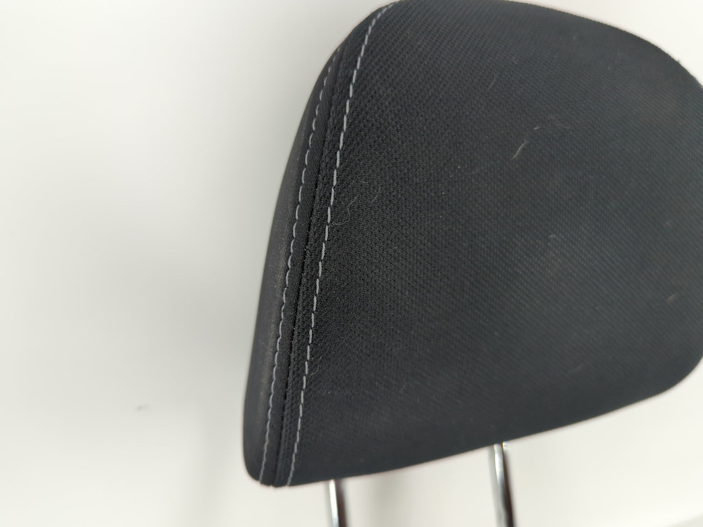 2014 Subaru Forester Headrest Head Rest Front Driver Passenger Seat Black - Oemusedautoparts1.com