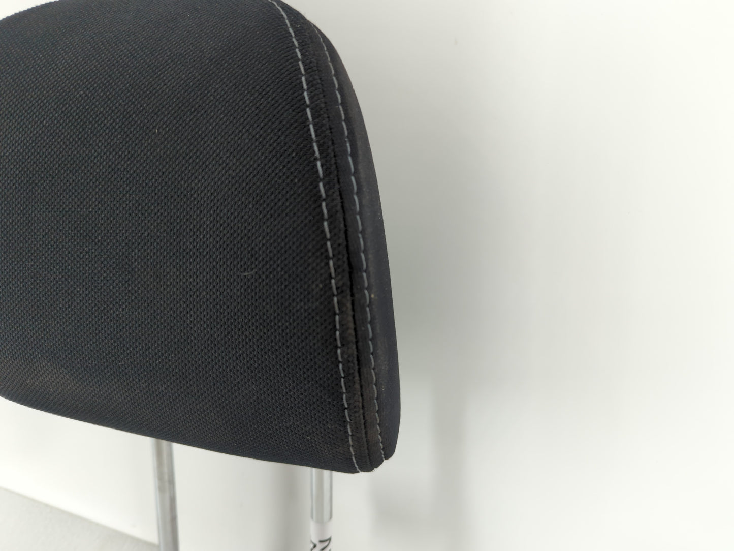 2014 Subaru Forester Headrest Head Rest Front Driver Passenger Seat Black - Oemusedautoparts1.com
