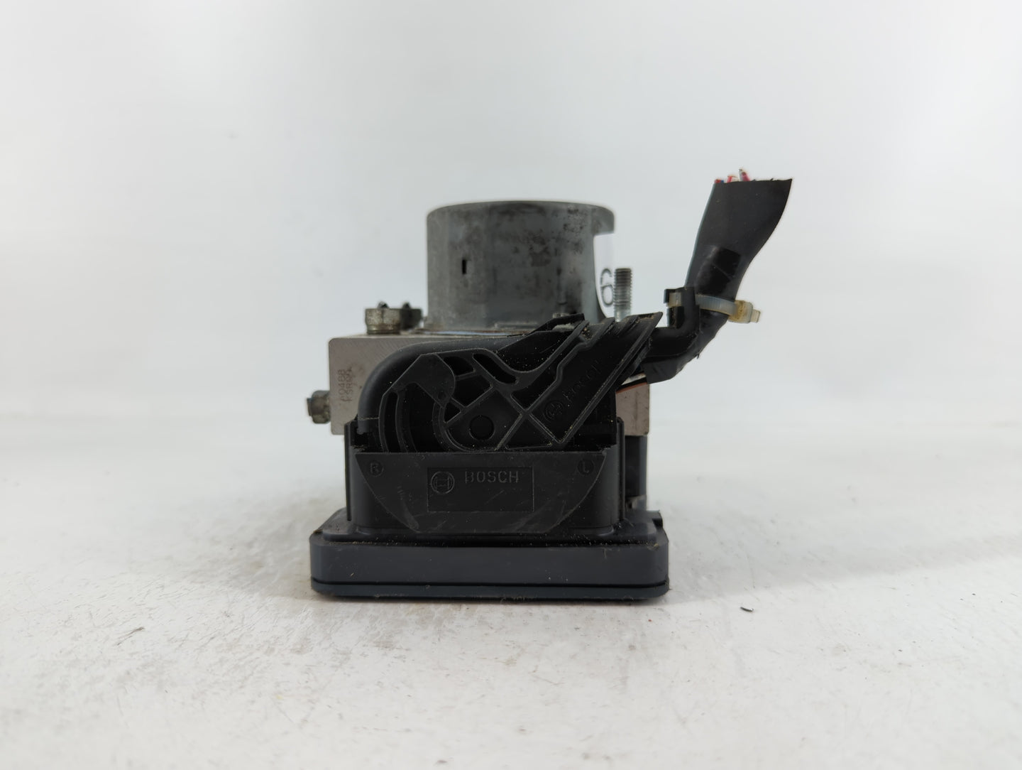 2014-2015 Subaru Forester ABS Pump Control Module Replacement P/N:4218377 265106452 Fits Fits 2014 2015 OEM Used Auto Parts 