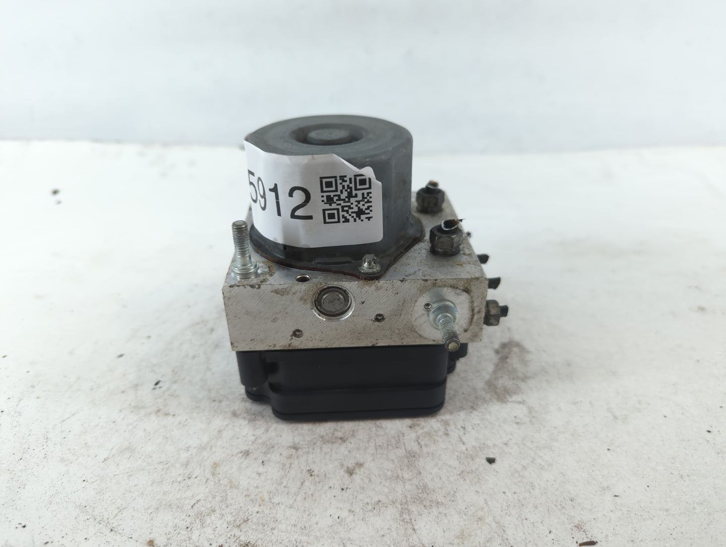2014-2015 Subaru Forester ABS Pump Control Module Replacement P/N:27536SG080 4218377, 265106452 Fits Fits 2014 2015 OEM Used
