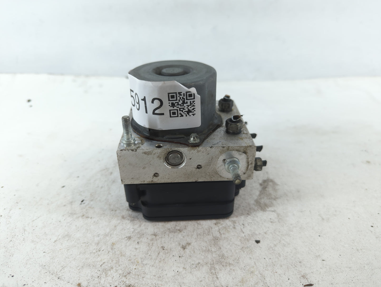 2014-2015 Subaru Forester ABS Pump Control Module Replacement P/N:27536SG080 4218377, 265106452 Fits Fits 2014 2015 OEM Used